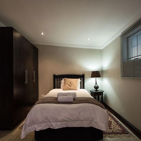 12 On Brecher Pretoria-Noord Dış mekan fotoğraf