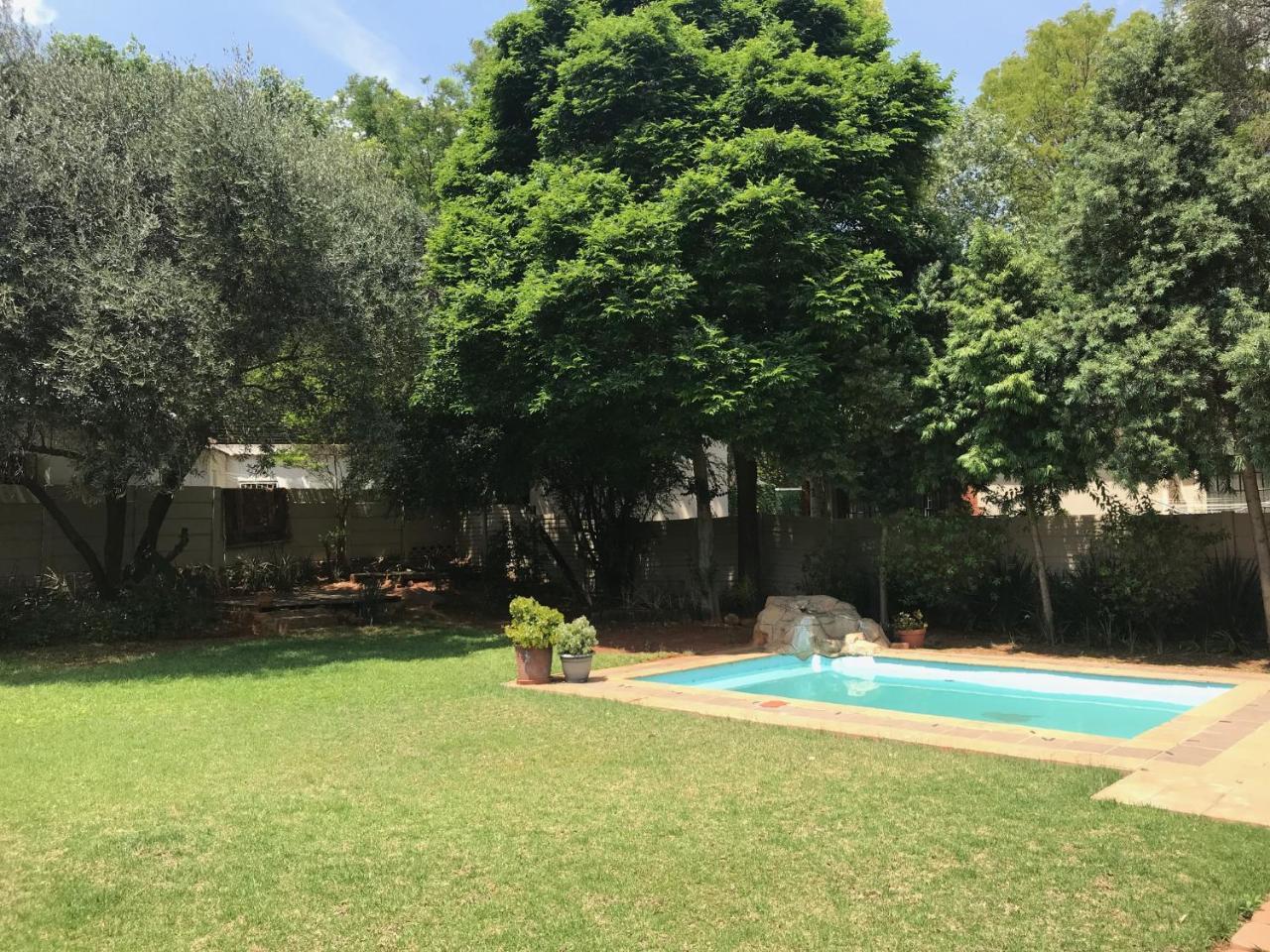 12 On Brecher Pretoria-Noord Dış mekan fotoğraf